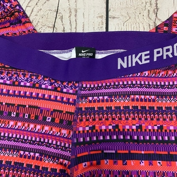 Nike Pro Aztec Leggings - Picture 4 of 8